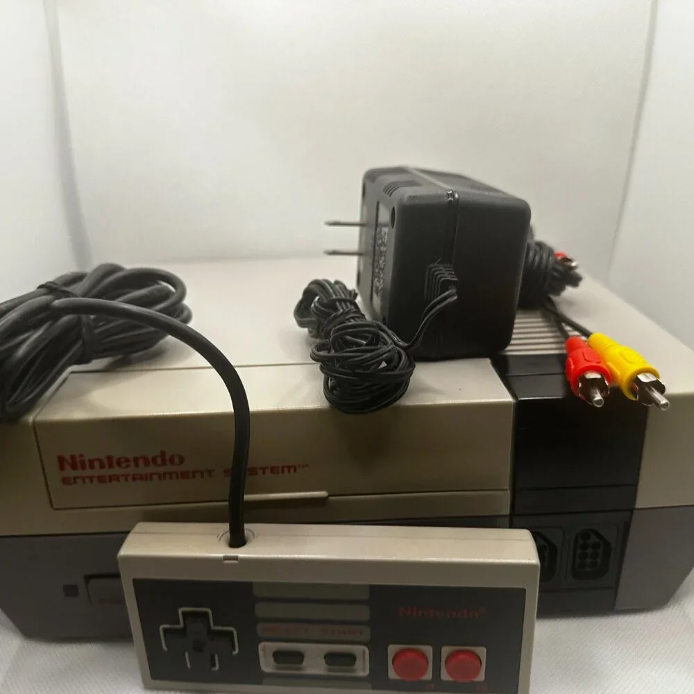 Original Nintendo NES Console-one controller NEW 72 pin installed VG